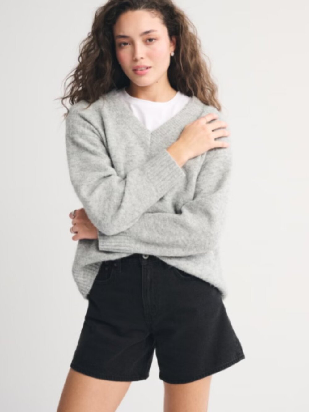 Abercrombie The Loose Short High Rise in Black
